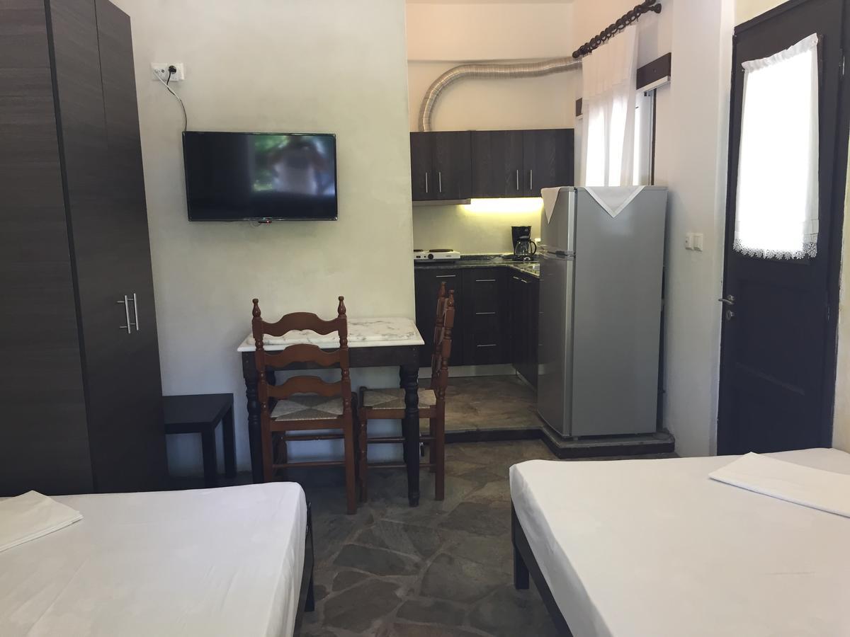 Sotiroulis Apartments Nea Mesagkala Ngoại thất bức ảnh