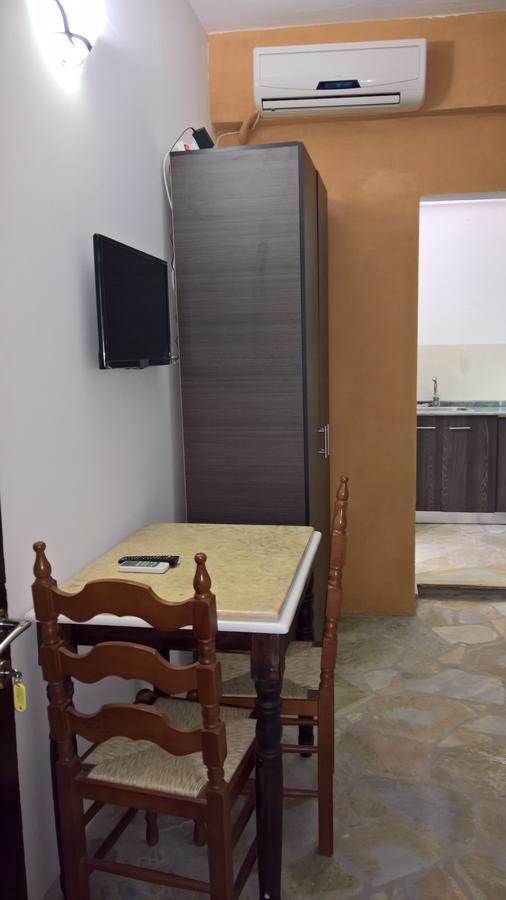 Sotiroulis Apartments Nea Mesagkala Ngoại thất bức ảnh