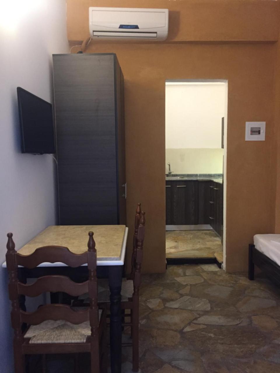 Sotiroulis Apartments Nea Mesagkala Ngoại thất bức ảnh