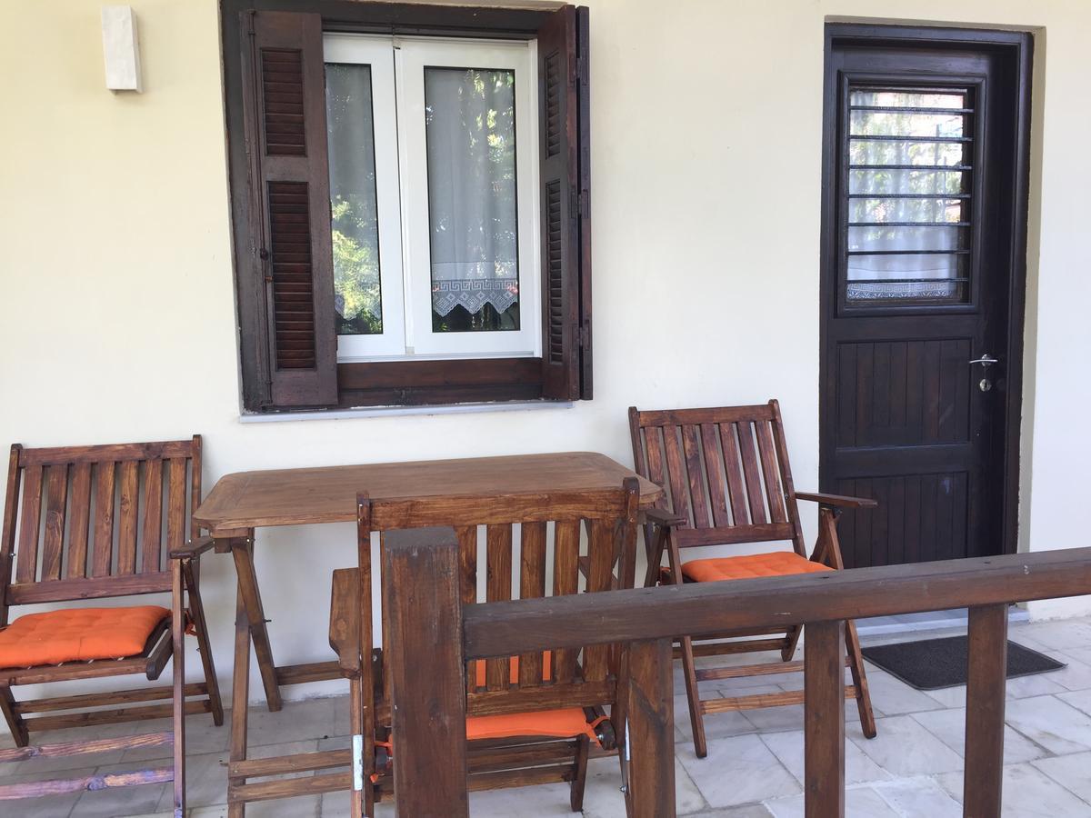 Sotiroulis Apartments Nea Mesagkala Ngoại thất bức ảnh